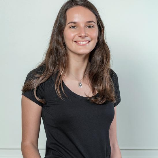 Javiera Gazmuri headshot