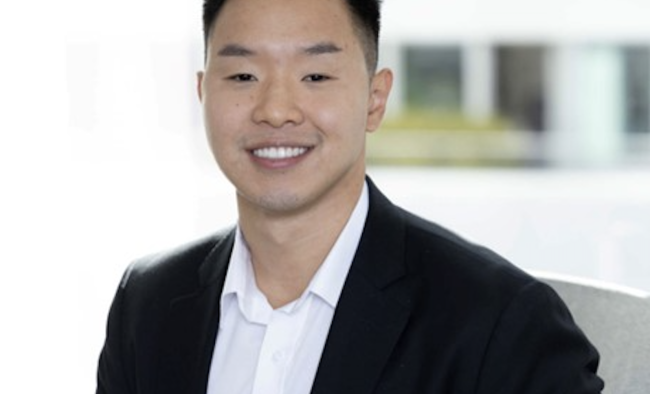 Photo of AB'20 alum Aaron Guo