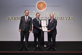 From left to right: Koç University president, Professor Metin Sitti; 2025 Medal of Science Awardee, Professor Ufuk Akcigit; and Rahmi Koç